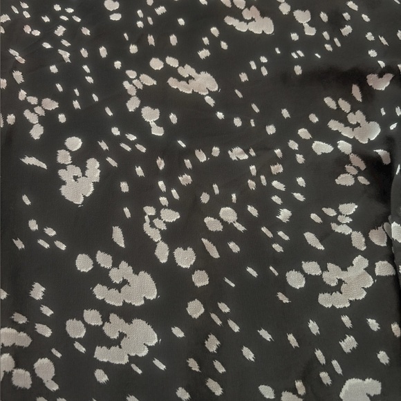 CABI top, black and gray, size Medium. Semi sheer with attached cami. Loose fit - Picture 2 of 6